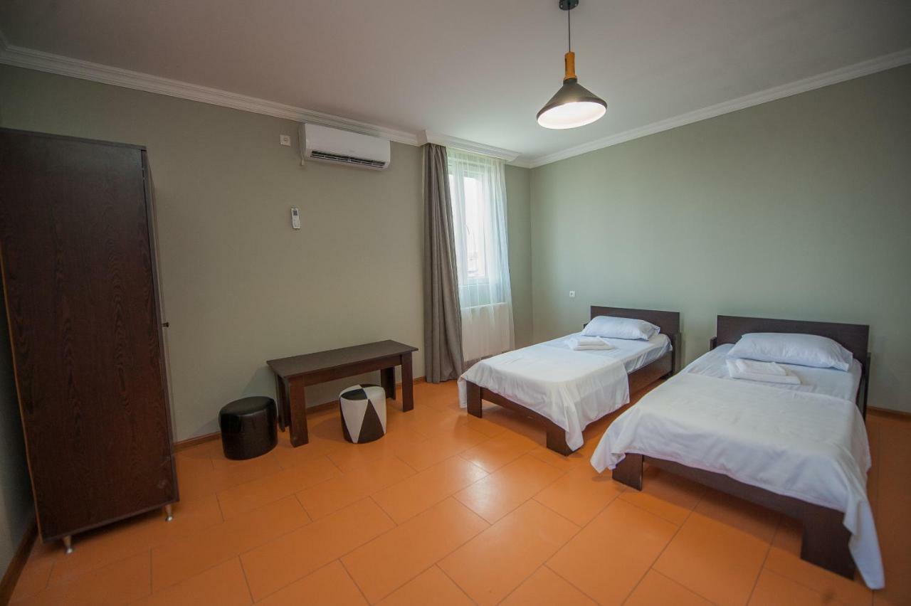 Hotel Cosmos Батумі Екстер'єр фото