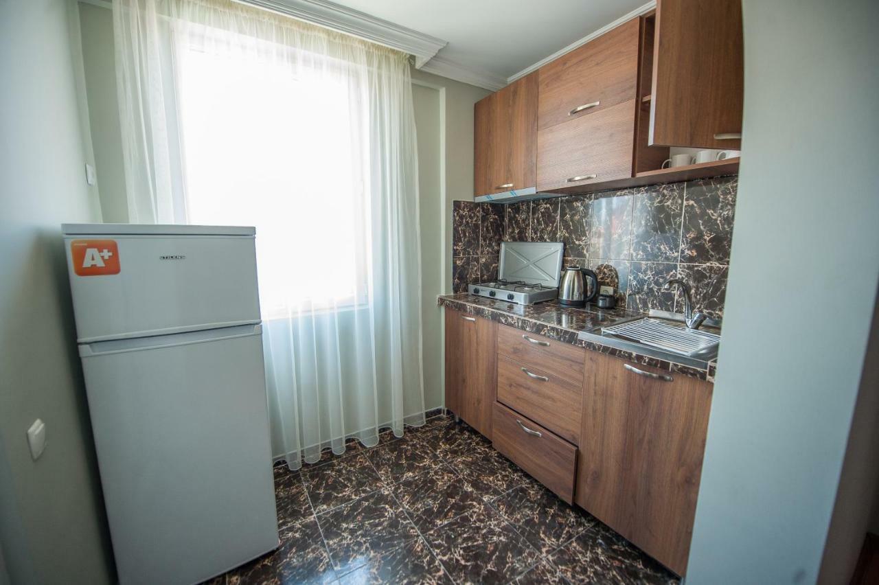 Hotel Cosmos Батумі Екстер'єр фото
